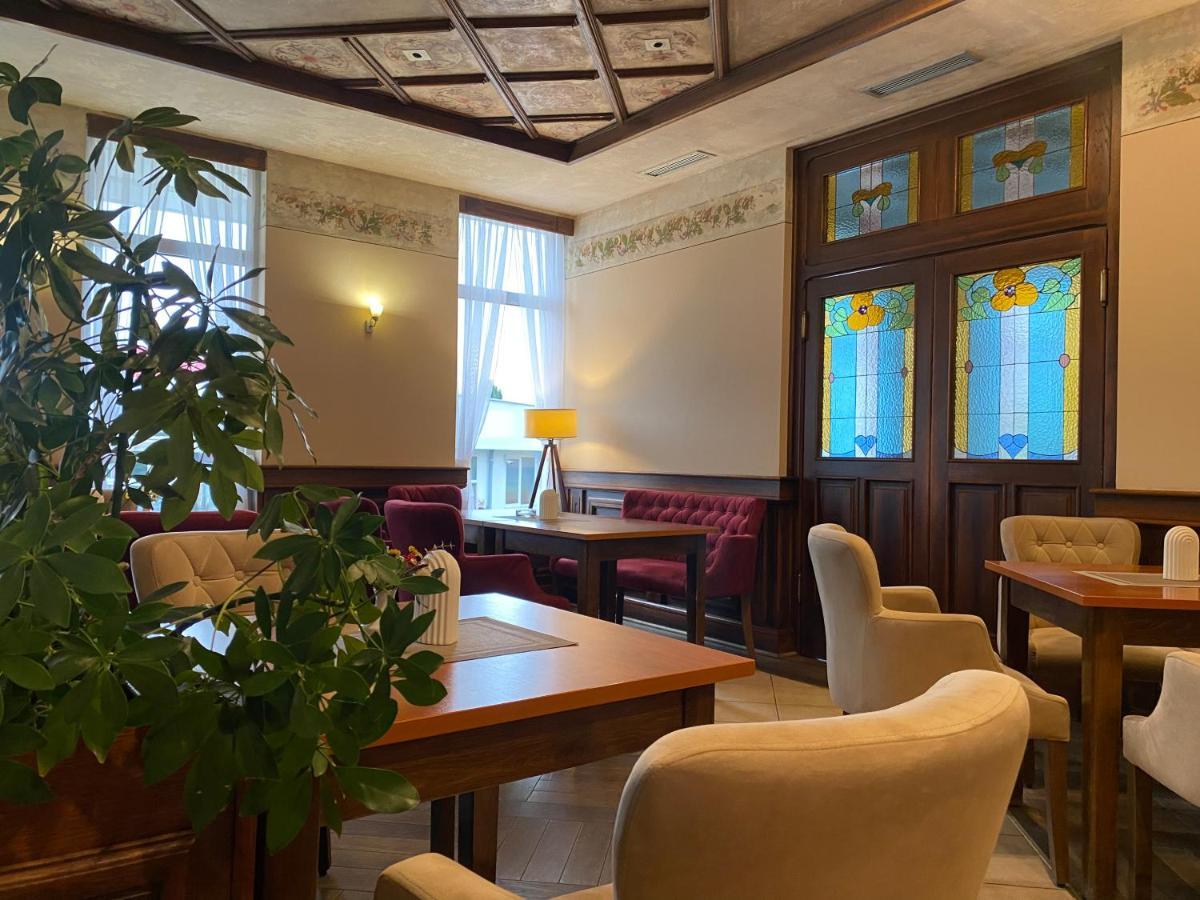 Motel M Vlasenica Luaran gambar