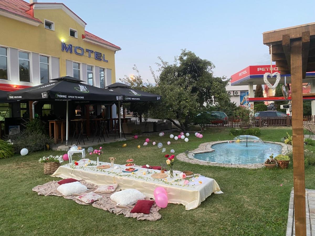 Motel M Vlasenica Luaran gambar