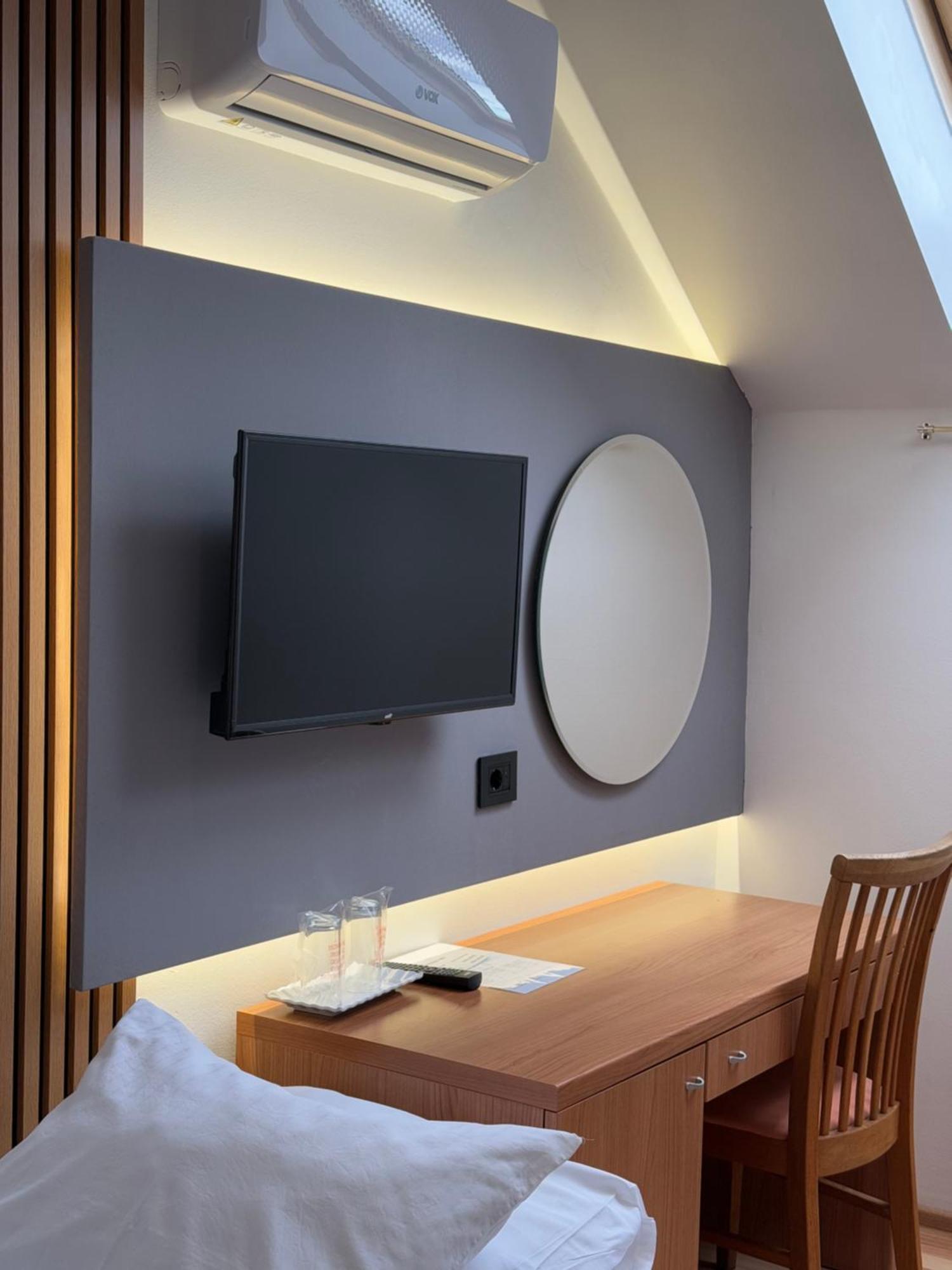 Motel M Vlasenica Luaran gambar