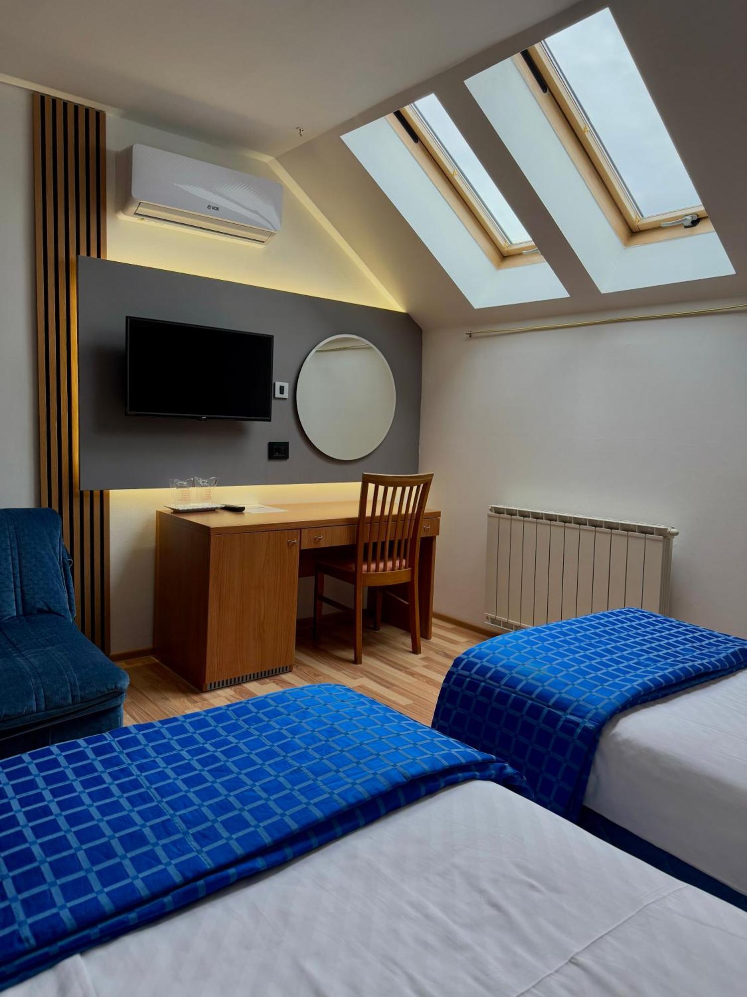 Motel M Vlasenica Luaran gambar