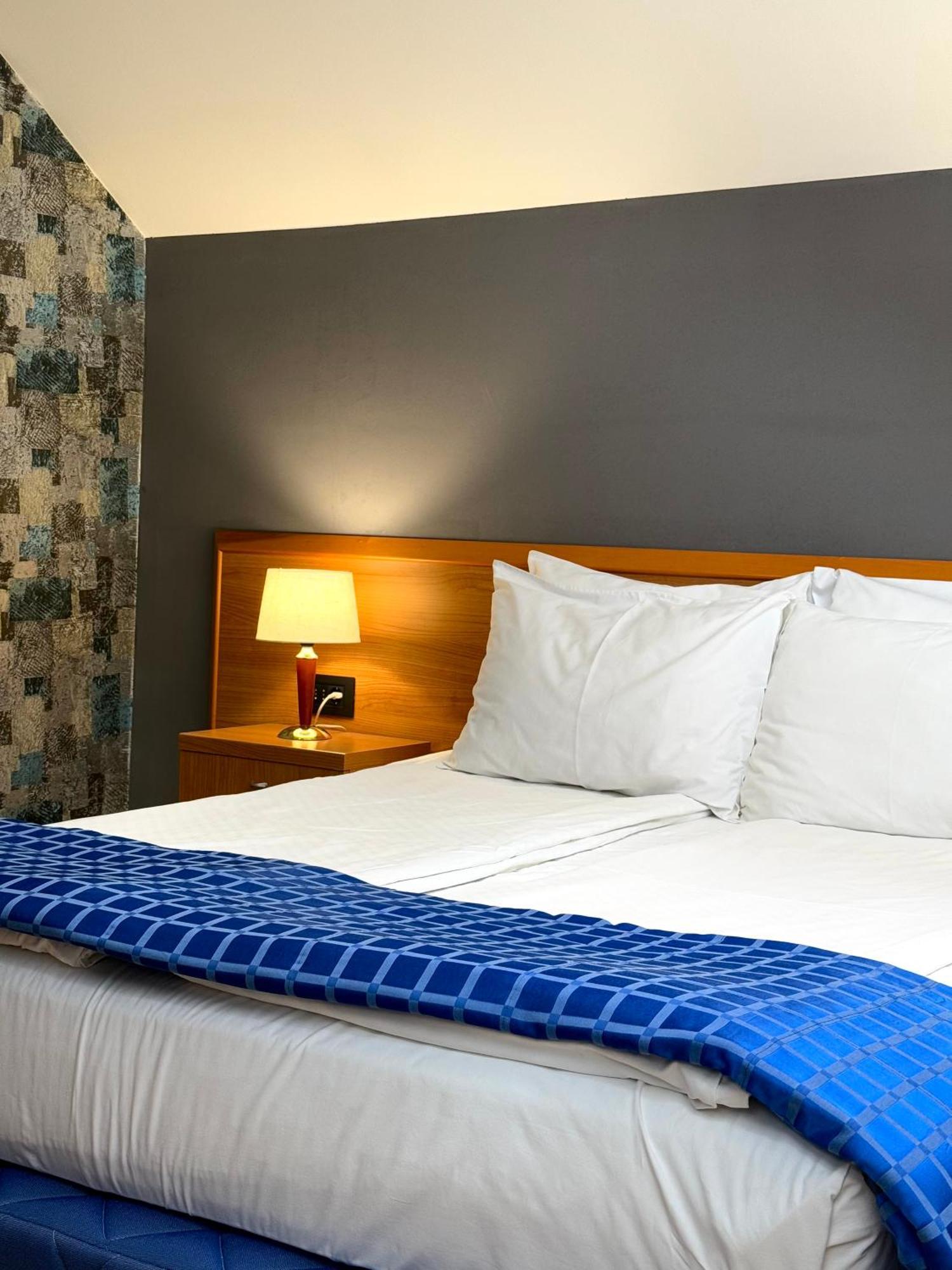 Motel M Vlasenica Luaran gambar