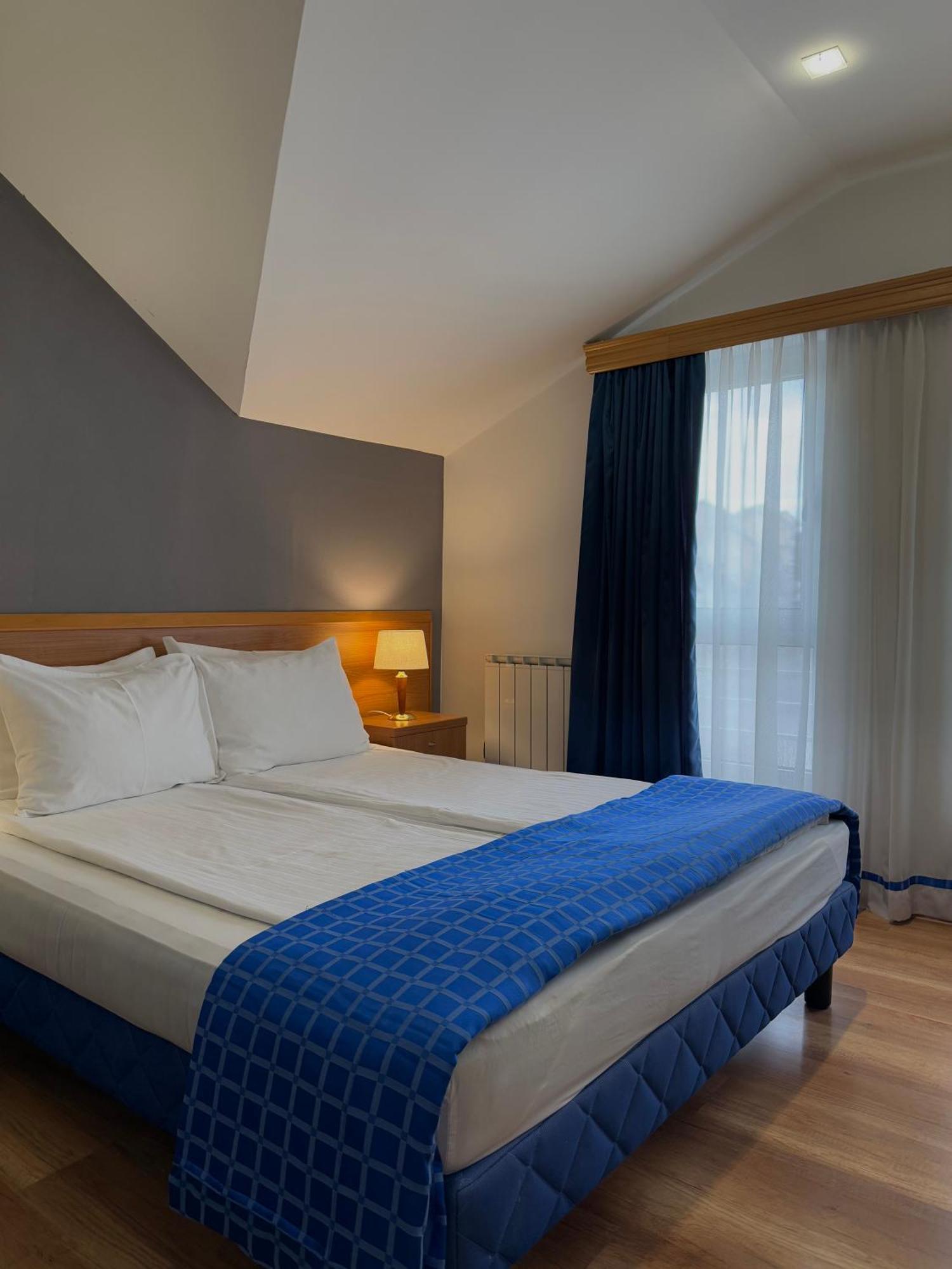 Motel M Vlasenica Luaran gambar